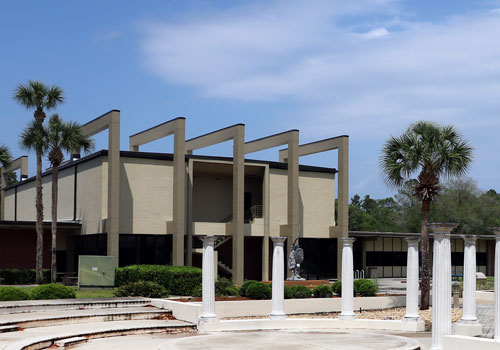 Palatka Campus Landscape Viking Center Rear Entrance